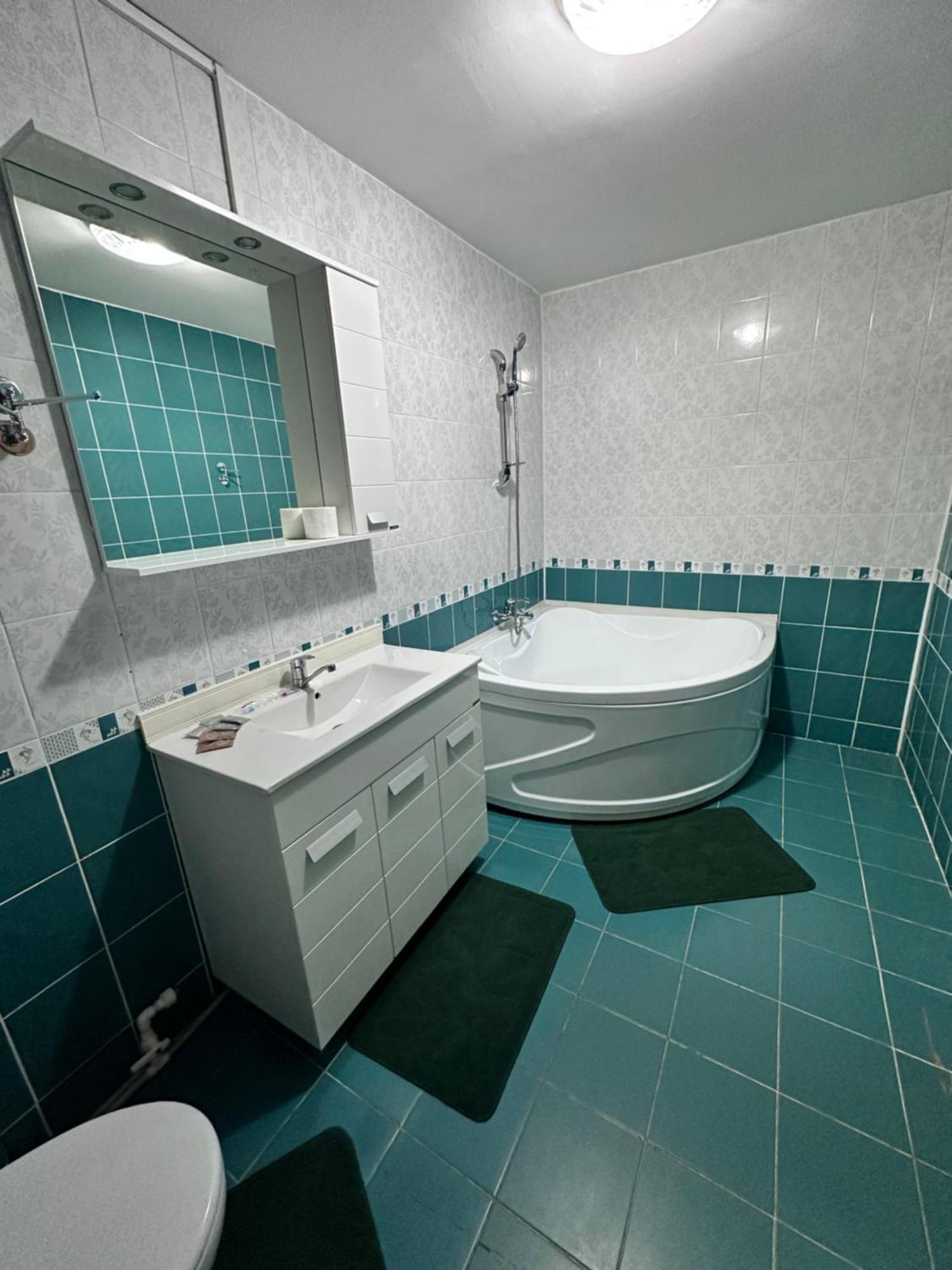 Victoria Palace Atyrau Luaran gambar